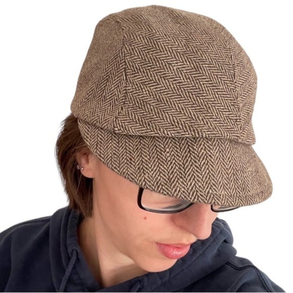 Old Navy Accessories - Old Navy Brown Cap Size Large Extra Large